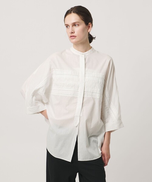 Pheeta（フィータ）の「＜Pheeta＞Trinity ノーカラー シャツ / 016C-64（シャツ/ブラウス・レディース・ホワイト/ライトピンク/ブラウン系・FREE）」の2枚目の写真