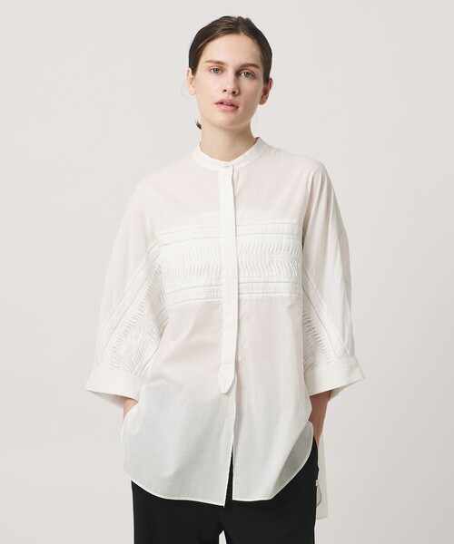 Pheeta（フィータ）の「＜Pheeta＞Trinity ノーカラー シャツ / 016C-64（シャツ/ブラウス・レディース・ホワイト/ライトピンク/ブラウン系・FREE）」の4枚目の写真