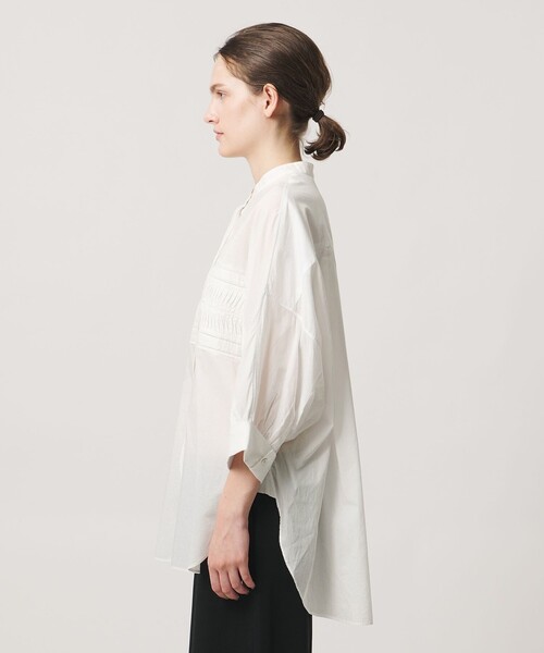 Pheeta（フィータ）の「＜Pheeta＞Trinity ノーカラー シャツ / 016C-64（シャツ/ブラウス・レディース・ホワイト/ライトピンク/ブラウン系・FREE）」の13枚目の写真