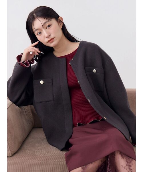 TONAL(トーナル)の「ポケットデザインリバーショートコート(その他アウター・レディース・ブラウン/チャコールグレー/アイボリー・SMALL/MEDIUM)」の5枚目の写真