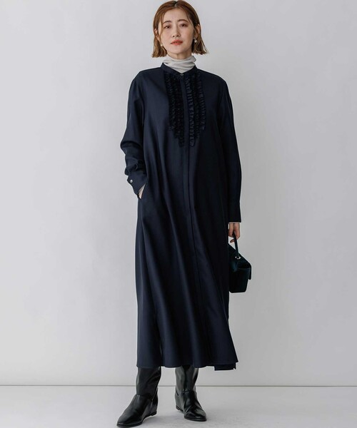 23区(ニジュウサンク)の「TWビエラ フリルデザイン ワンピース(ワンピース・レディース・ダークグリーン系/ネイビー系・38)」の4枚目の写真