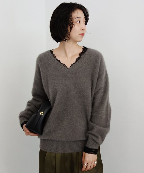 SLOBE IENA(スローブイエナ)の「《シリーズあり/》フォックスアルパカ 2wayプルオーバー(ニット/セーター・レディース・ブラック/サックスブルー/グレー/レッド・FREE)」の22枚目の写真