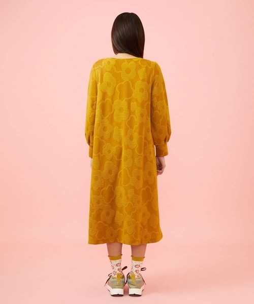 Jocomomola(ホコモモラ)の「【日本製】Forma de flor フラワージャカードカットソーワンピース(ワンピース・レディース・マスタード/ブラック・40)」の14枚目の写真