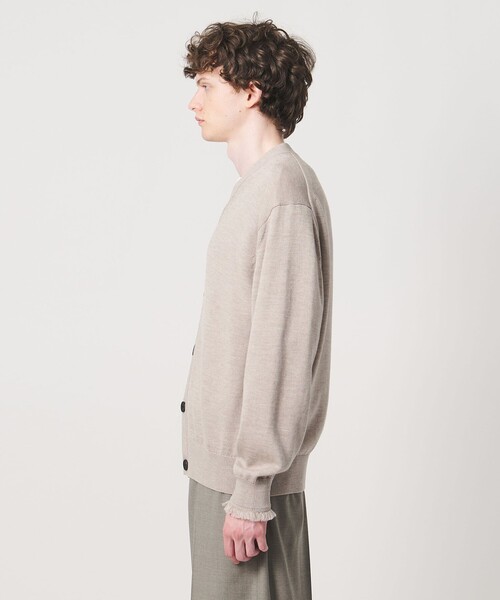 LOEFF(ロエフ)の「<LOEFF>9ゲージ フリンジ カーディガン MENS(ニット/セーター・メンズ・ベージュ/ブラック・1/2)」の11枚目の写真