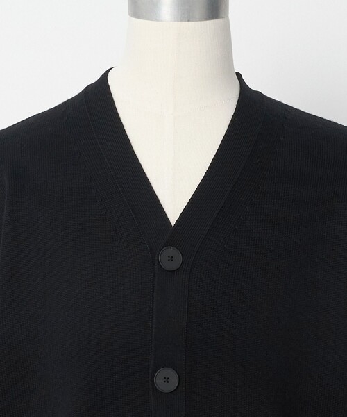 LOEFF(ロエフ)の「<LOEFF>9ゲージ フリンジ カーディガン MENS(ニット/セーター・メンズ・ベージュ/ブラック・1/2)」の22枚目の写真