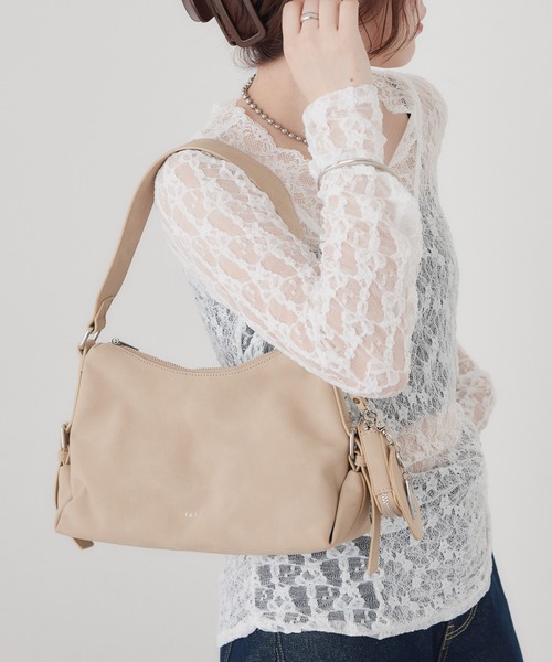 mystic(ミスティック)の「26AW lotiビーンズミラーポーチバッグ(ショルダーバッグ・レディース・ベージュ・ONE SIZE)」の3枚目の写真