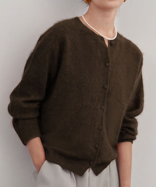 ELFRANK（エルフランク）の「【2026AW】【天然素材100% / カシミヤ・シルク混】上質ウールカーディガン（カーディガン/ボレロ・レディース・モカ/オフホワイト/ライトグレー/ブラウン/レッド・FREE）」の4枚目の写真