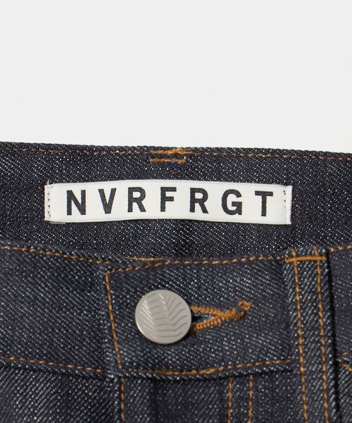 NVRFRGT(ネヴァーフォーゲット)の「<NVRFRGT>3D ツイスト ジーンズ(デニムパンツ・メンズ・ネイビー・1/2)」の9枚目の写真