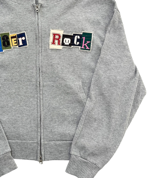 SK8ER ROCK（スケーターロック）の「コラージュロゴ ワッフルフード ジップアップ（メランジグレー）（パーカー・レディース・その他・ONE SIZE）」の4枚目の写真