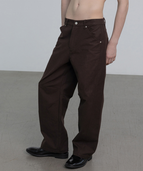 DECOROSO（デコローゾ）の「バックサテン セミカーブドパンツ [ブラウン]（その他パンツ・メンズ・その他・MEDIUM/LARGE/X-LARGE）」の2枚目の写真