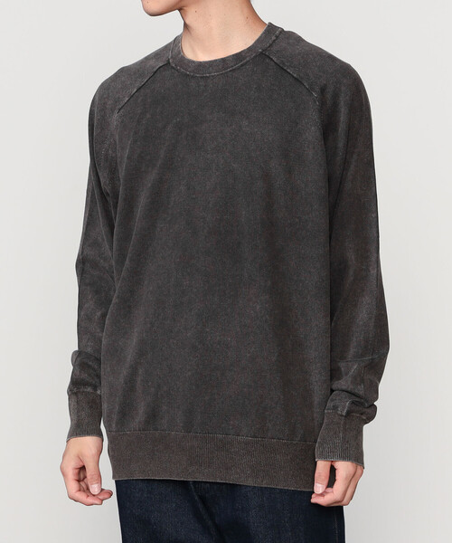 RYE TENDER(ライテンダー)の「RYE TENDER | ピグメントダイ ラグランロングスリーブ MEN(ニット/セーター・メンズ・ブルー系その他5/ダークブラウン・1/2)」の2枚目の写真