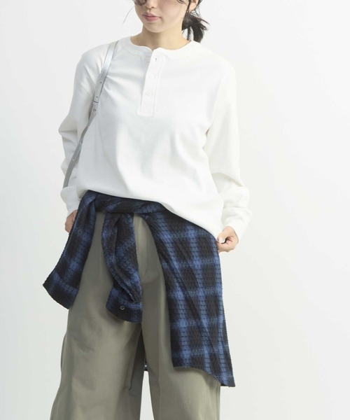 CONVERSE TOKYO(コンバーストウキョウ)の「WAFFLE HENLEY NECK LONG SLEEVE TEE(Tシャツ/カットソー・メンズ・ホワイト/ブラック・MEDIUM)」の8枚目の写真