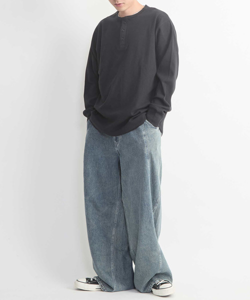 CONVERSE TOKYO(コンバーストウキョウ)の「WAFFLE HENLEY NECK LONG SLEEVE TEE(Tシャツ/カットソー・メンズ・ホワイト/ブラック・MEDIUM)」の16枚目の写真