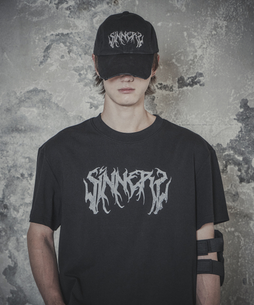 CIVISION BY CSC(シービジョン バイ シーエスシー)の「SINNERS ロゴTシャツ(Tシャツ/カットソー・レディース・その他・1/2)」の4枚目の写真
