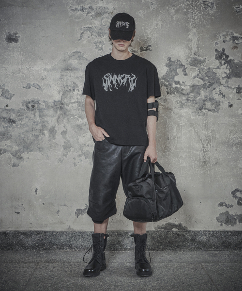 CIVISION BY CSC(シービジョン バイ シーエスシー)の「SINNERS ロゴTシャツ(Tシャツ/カットソー・レディース・その他・1/2)」の6枚目の写真