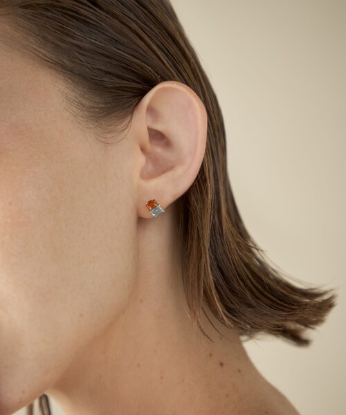 ete bijoux（エテビジュー）の「[ピース] K10YG オレンジカイヤナイト/ブルートパーズ ピアス（ピアス（片耳用）・レディース・イエローゴールド・FREE）」の7枚目の写真