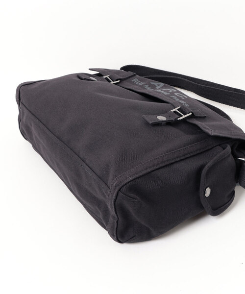 A.P.C.（アーペーセー）の「BESACE RECUPERATION（ショルダーバッグ・メンズ・ブラウン系その他・ONESIZE）」の3枚目の写真