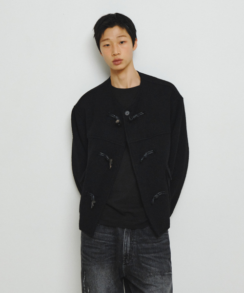 ENDOOR（エンドア）の「MORROW フード付きダッフルショートコート（ブラック）（ダッフルコート・レディース・ブラック・MEDIUM/LARGE）」の7枚目の写真