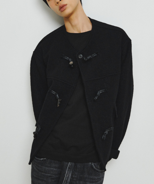 ENDOOR（エンドア）の「MORROW フード付きダッフルショートコート（ブラック）（ダッフルコート・レディース・ブラック・MEDIUM/LARGE）」の10枚目の写真