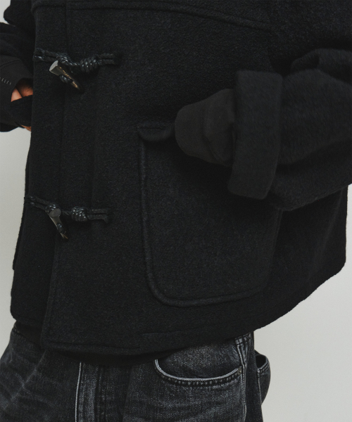 ENDOOR（エンドア）の「MORROW フード付きダッフルショートコート（ブラック）（ダッフルコート・レディース・ブラック・MEDIUM/LARGE）」の14枚目の写真
