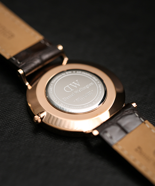 Daniel Wellington（ダニエルウェリントン）の「Daniel Wellington/ Classic York（アナログ腕時計・メンズ・ダークブラウン・FREE）」の11枚目の写真