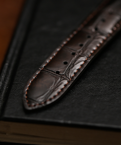 Daniel Wellington（ダニエルウェリントン）の「Daniel Wellington/ Classic York（アナログ腕時計・メンズ・ダークブラウン・FREE）」の9枚目の写真