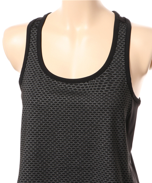 PUMA（プーマ）の「GOLD TANK (WOMEN)（タンクトップ・レディース・ブラック/ホワイト・SMALL/MEDIUM/LARGE）」の4枚目の写真