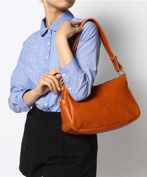 IL BISONTE(イルビゾンテ)の「IL BISONTE / ORIGINAL LEATHER / SHOULDER BAG(ショルダーバッグ・レディース・ブラック/ダークブラウン/グレー/ネイビー/ナチュラル/ライトブラウン・FREE)」の17枚目の写真