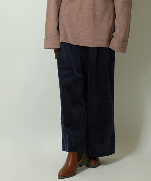 LBC(エルビーシー)の「太コールワイドストレートパンツ (その他パンツ・レディース・グレー/ネイビー・MEDIUM/LARGE)」の1枚目の写真
