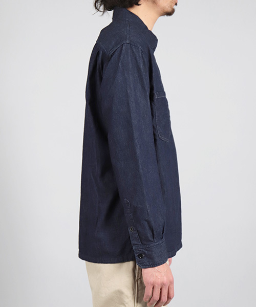 OMNIGOD（オムニゴッド）の「[OMNIGOD / オムニゴッド]　5.5ozデニム　プルオーバージップシャツ（シャツ/ブラウス・メンズ・ワンウォッシュ・2/4/3）」の6枚目の写真