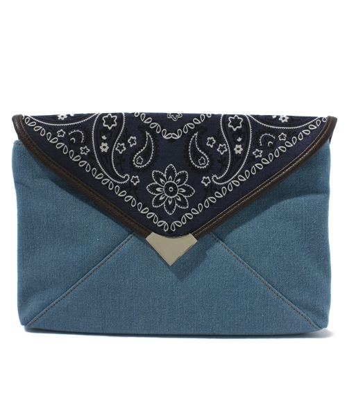 Chico（チコ）の「バンダナクラッチバッグ（クラッチバッグ・レディース・レッド/ピンク/ブルー/グレー・FREE）」の3枚目の写真