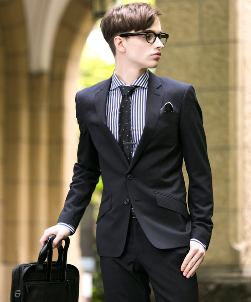 Buffalo Bobs(バッファローボブズ)の「NEW YORKER-PROFESSOR(ニューヨーカー プロフェッサー)シャドーストライプ 2B スーツ(セットアップ・メンズ・ブラック/ブルー・1/S/2/M)」の2枚目の写真