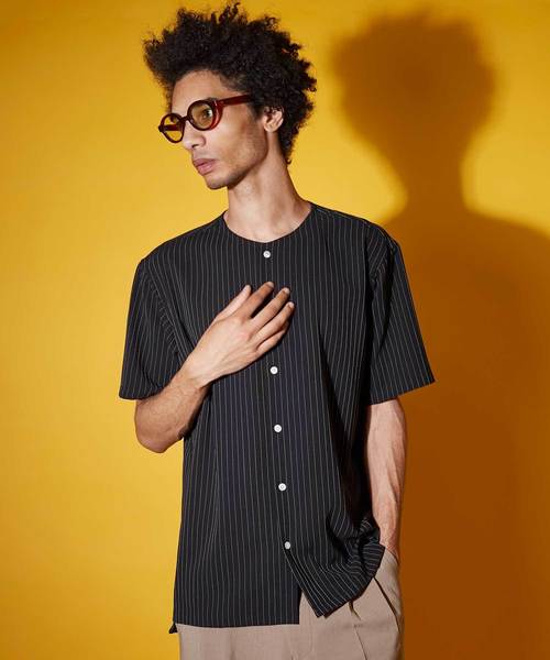 UNITED TOKYO(ユナイテッドトウキョウ)の「柄ノーカラーショートスリーブシャツ(シャツ/ブラウス・メンズ・ブラック/ブルー/ネイビー・1/2/3)」の4枚目の写真