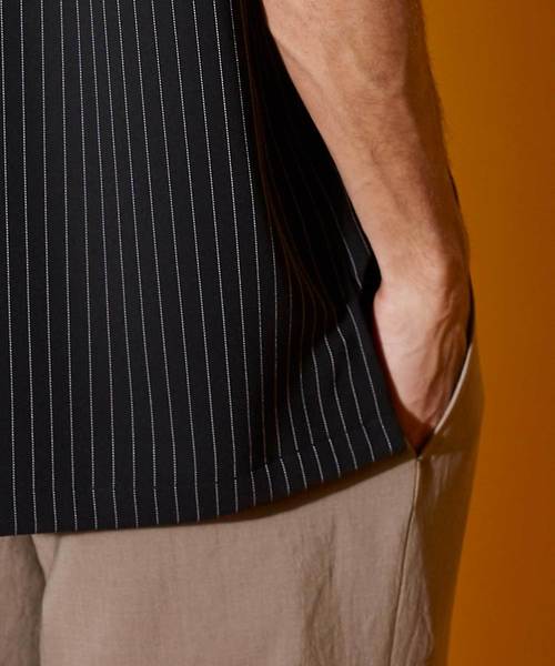 UNITED TOKYO(ユナイテッドトウキョウ)の「柄ノーカラーショートスリーブシャツ(シャツ/ブラウス・メンズ・ブラック/ブルー/ネイビー・1/2/3)」の8枚目の写真