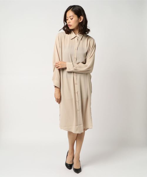 PUNYUS(プニュズ)の「シフォンロングシャツワンピース(シャツワンピース・レディース・ベージュ/オフホワイト/ブラック/イエロー・1/2/3/4)」の4枚目の写真