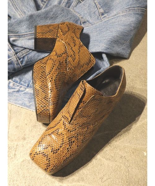 EMODA(エモダ)の「ミニマルマニッシュシューズ(その他シューズ・レディース・ブラック/その他・SMALL/MEDIUM/LARGE)」の1枚目の写真