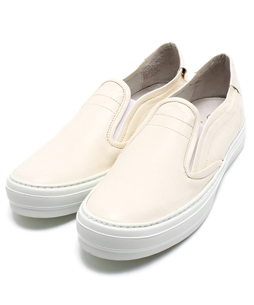 ROSE BUD（ローズバッド）の「(EXTRA XⅢ)ジプシー スリッポン スニーカー（スリッポン・レディース・ホワイト/ブラック/シルバー/シルバー系その他/ホワイト系その他/ブルー/ピンク/その他・36/37/38/39）」の2枚目の写真