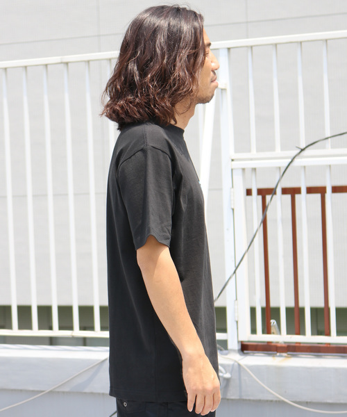 VANS(バンズ)の「VANS/ヴァンズ Small Flying-V Flocky S/S T-Shirt(Tシャツ/カットソー・メンズ・ホワイト/ブラック・M/L/XL)」の4枚目の写真