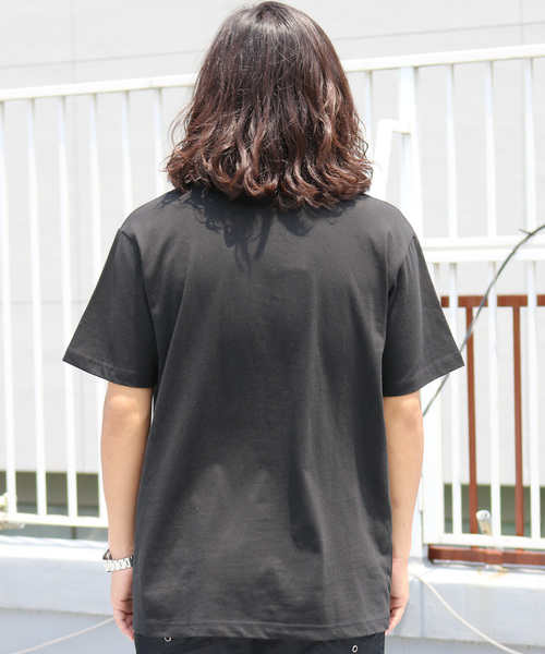 VANS(バンズ)の「VANS/ヴァンズ Small Flying-V Flocky S/S T-Shirt(Tシャツ/カットソー・メンズ・ホワイト/ブラック・M/L/XL)」の3枚目の写真