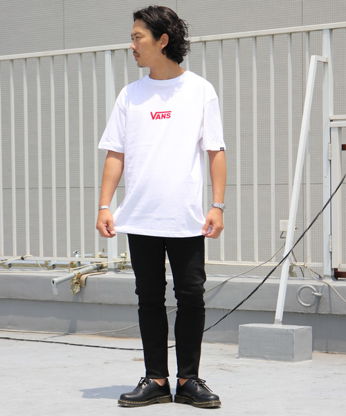 VANS(バンズ)の「VANS/ヴァンズ Small Flying-V Flocky S/S T-Shirt(Tシャツ/カットソー・メンズ・ホワイト/ブラック・M/L/XL)」の14枚目の写真