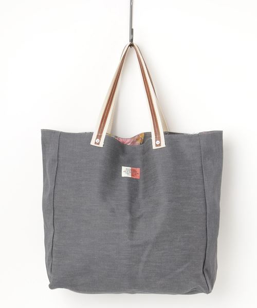 OLD BETTY'S（オールドベティーズ）の「Reversible Toto Bag/リバーシブル トートバッグ（トートバッグ・レディース・オフホワイト/スミクロ・FREE）」の8枚目の写真