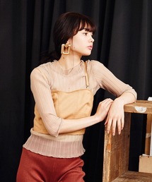 REDYAZEL�i���f�B�A�[���j�́u�؂�ւ��f�U�C���x�A�r�X�`�F�i���̑��g�b�v�X�j�v