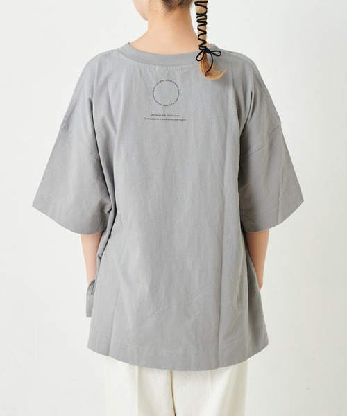 PUAL CE CIN(ピュアルセシン)の「20/OE天竺プリントT(Tシャツ/カットソー・レディース・グレイッシュベージュ/ブルーグレー/ホワイト/オフホワイト・FREE)」の18枚目の写真