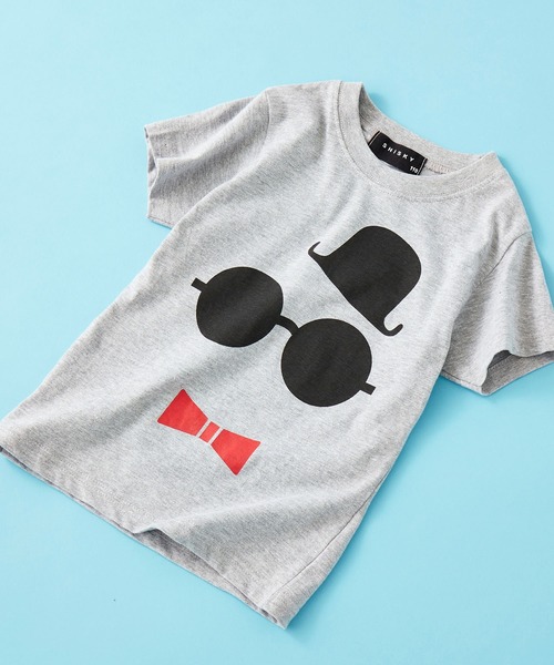 SHISKY（シスキー）の「SHISKY / シスキー フロントプリント ベーシック Tシャツ キッズ（Tシャツ/カットソー・キッズ・ブルー/ピンク系その他/ホワイト系その他/ブラック系その他/グリーン/杢グレー/チャコール/レモンイエロー/レッド/ネイビー/グリーン系その他/カーキ/ブルー系その他/ピンク/オレンジ/オフホワイト/ブラック/ブルー系その他2/ホワイト系その他2/ブラック系その他2・150cm/140cm/110cm/120cm/130cm/160cm）」の8枚目の写真