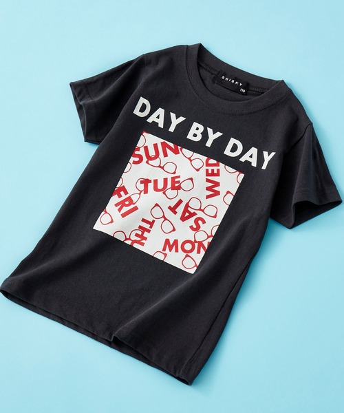 SHISKY（シスキー）の「SHISKY / シスキー フロントプリント ベーシック Tシャツ キッズ（Tシャツ/カットソー・キッズ・ブルー/ピンク系その他/ホワイト系その他/ブラック系その他/グリーン/杢グレー/チャコール/レモンイエロー/レッド/ネイビー/グリーン系その他/カーキ/ブルー系その他/ピンク/オレンジ/オフホワイト/ブラック/ブルー系その他2/ホワイト系その他2/ブラック系その他2・150cm/140cm/110cm/120cm/130cm/160cm）」の9枚目の写真