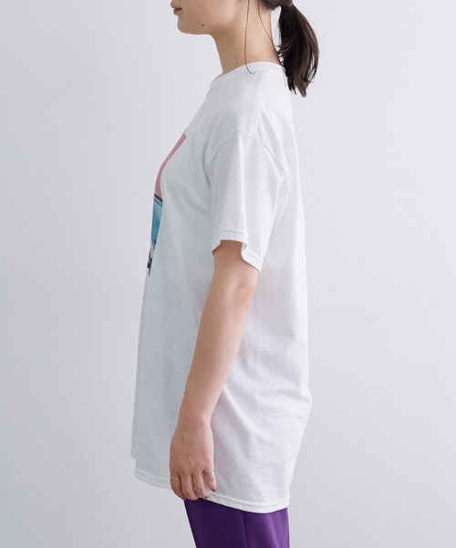 ADAM ET ROPE'（アダムエロペ）の「フォトグラファーＴＥＥ（Tシャツ/カットソー・レディース・ホワイト/ホワイト系その他・FREE）」の6枚目の写真