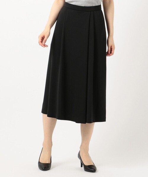 J.PRESS(ジェイプレス)の「タックラップパンツ キュロットパンツ(その他パンツ・レディース・ブラック系/グリーン系・T13/T15)」の2枚目の写真