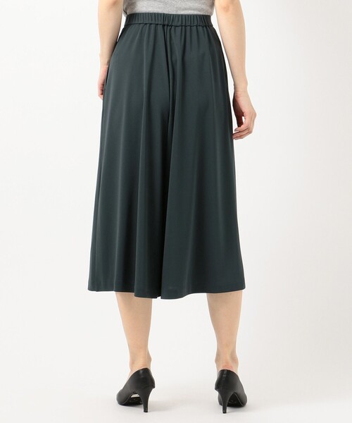J.PRESS(ジェイプレス)の「タックラップパンツ キュロットパンツ(その他パンツ・レディース・ブラック系/グリーン系・T13/T15)」の4枚目の写真