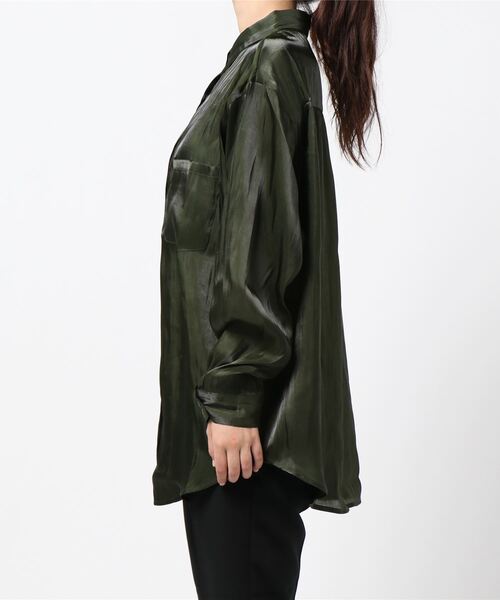 KOBE LETTUCE（コウベレタス）の「サテンオーバーシャツ（シャツ/ブラウス・レディース・ライトベージュ/ベージュ/カーキ/グレー系その他・FREE）」の11枚目の写真