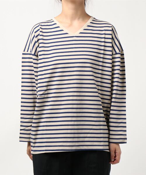 AMERICAN HOLIC(アメリカンホリック)の「Vネックドロップショルダーカットプルオーバー *(Tシャツ/カットソー・レディース・アイボリー/ブラウン/ブラック/オフホワイト・FREE)」の21枚目の写真